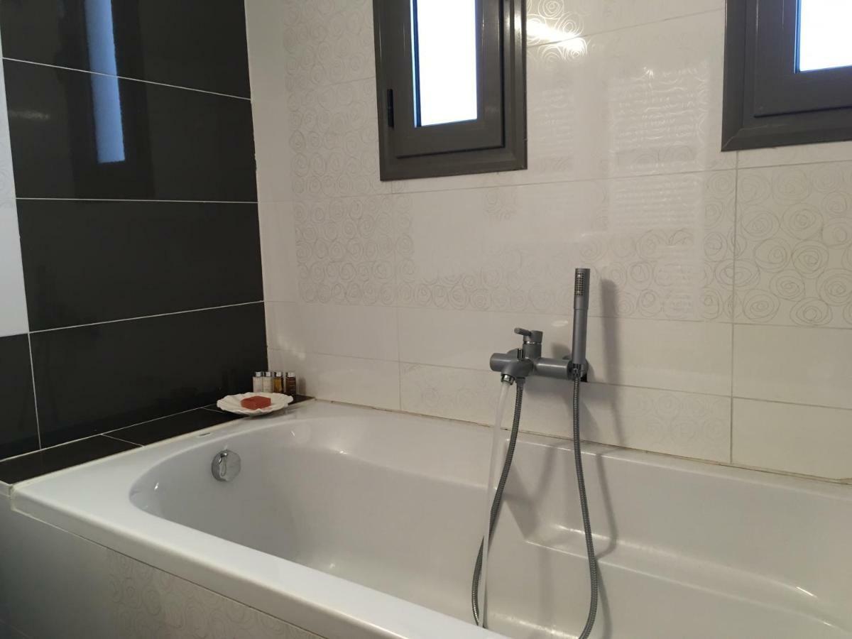 Stellar Beachhouse Gerani  Luaran gambar